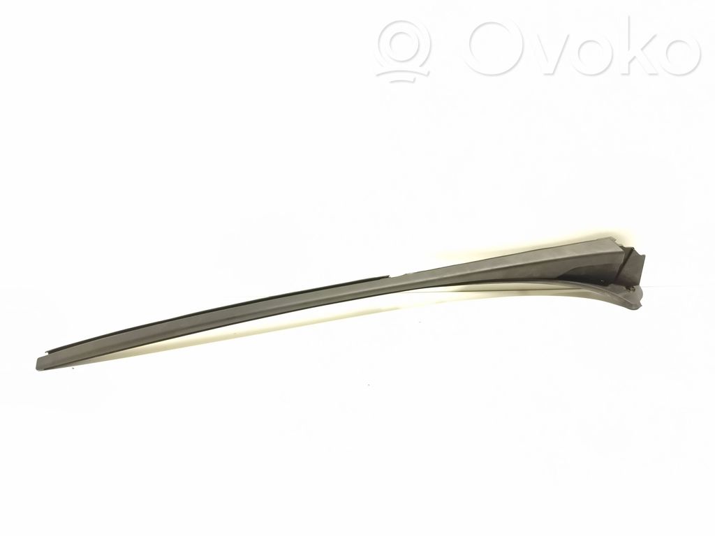 Renault Trafic III (X82) Windshield trim 