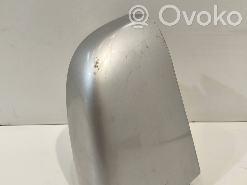 Opel Vivaro Moldura embellecedora del guardabarros trasero 