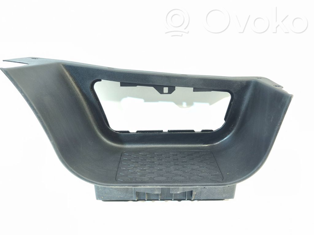 Iveco Daily 6th gen Moldura protectora del borde delantero 
