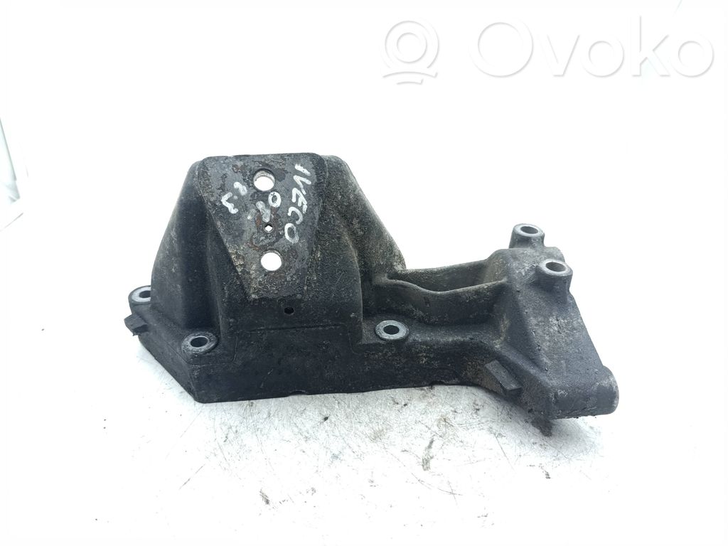 Iveco Daily 4th gen Engine mounting bracket 