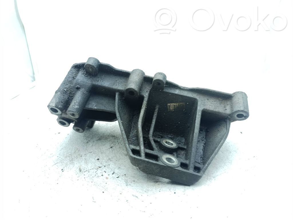 Iveco Daily 6th gen Engine mounting bracket 