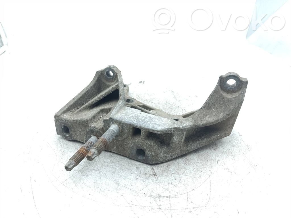 Engine mounting bracket   BK217M125AC,A1S18C03F,D04TA,0472
