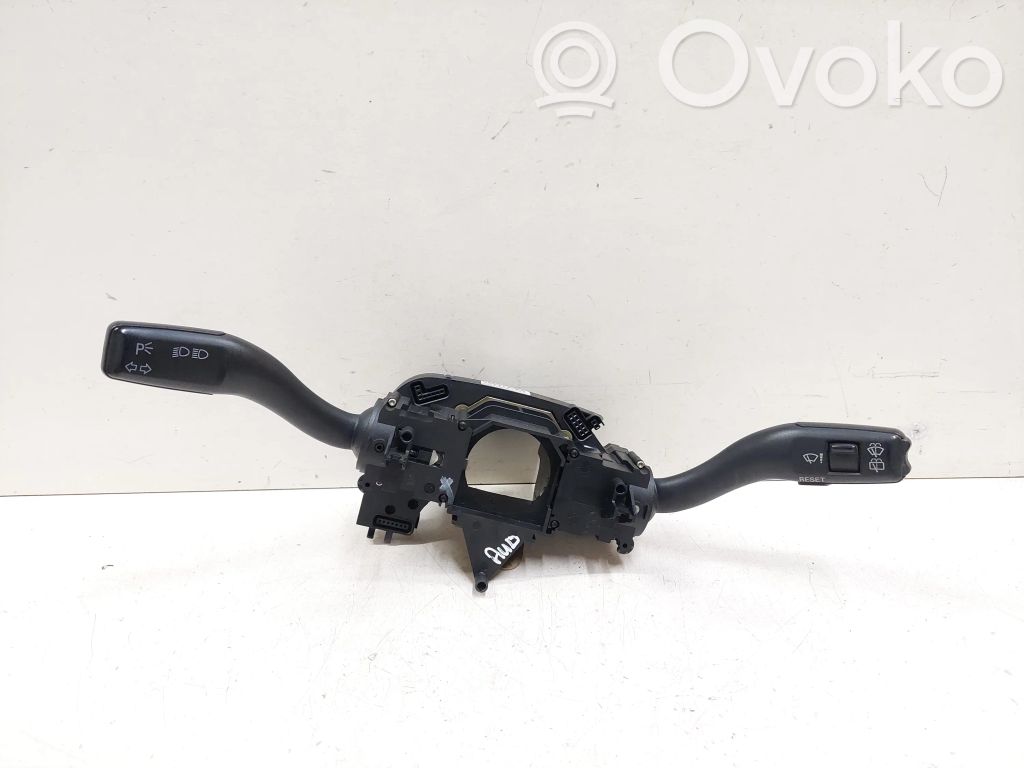 Audi A4 S4 B6 8E 8H Wiper turn signal indicator stalk/switch 