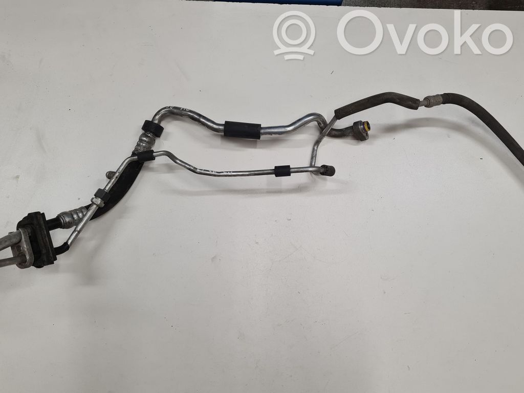 Audi A4 S4 B6 8E 8H Ilmastointilaitteen putki (A/C) 