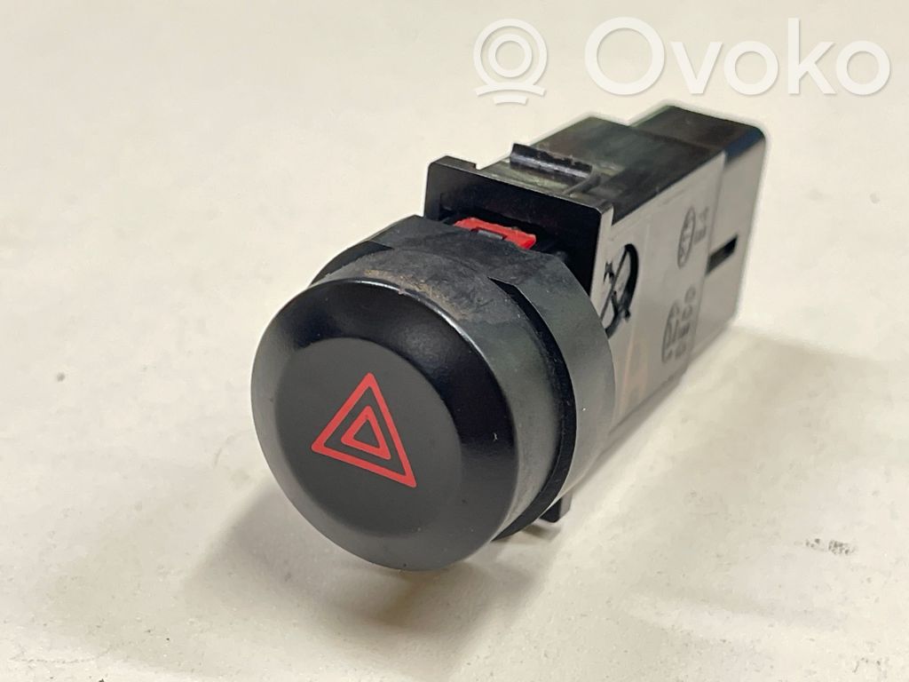 KIA Sorento Hazard light switch 