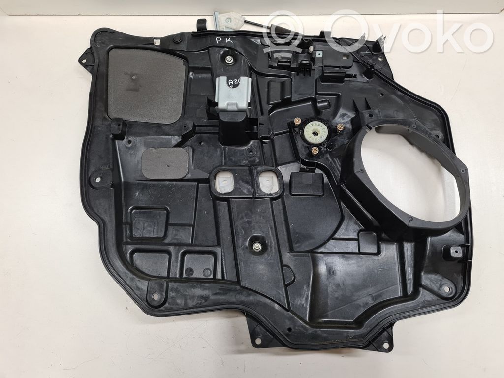 Mazda 5 Mecanismo para subir la puerta delantera sin motor 