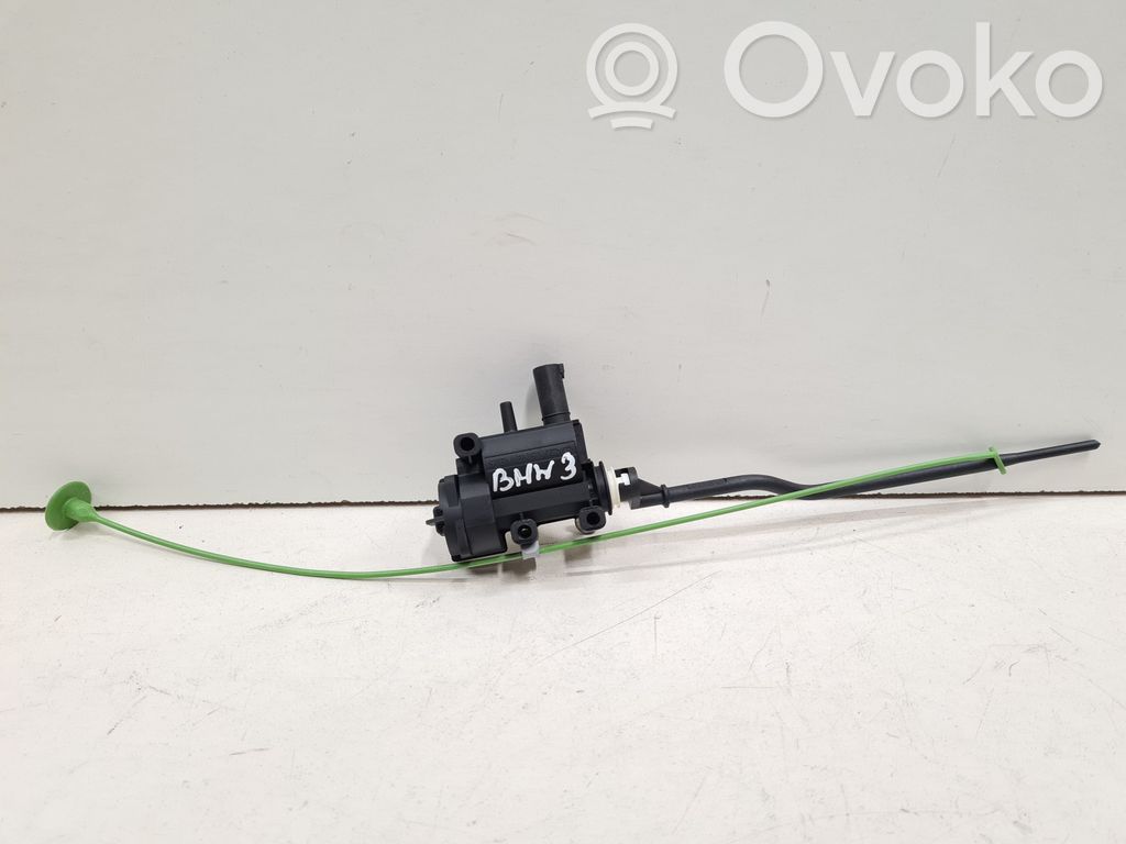 BMW 3 E92 E93 Fuel tank cap lock motor 