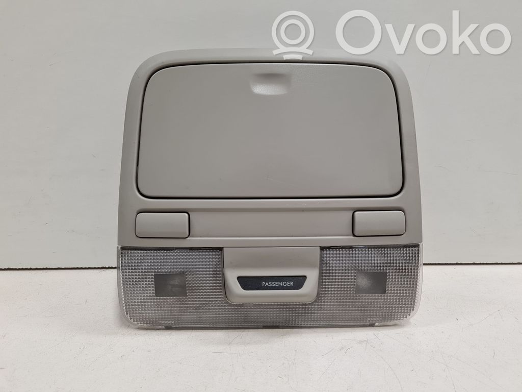 Subaru Outback Front seat light 