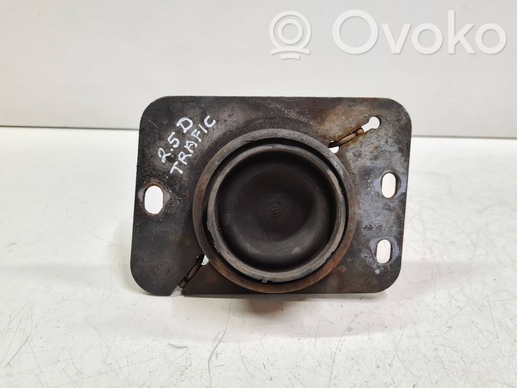 Renault Trafic II (X83) Engine mount bracket 