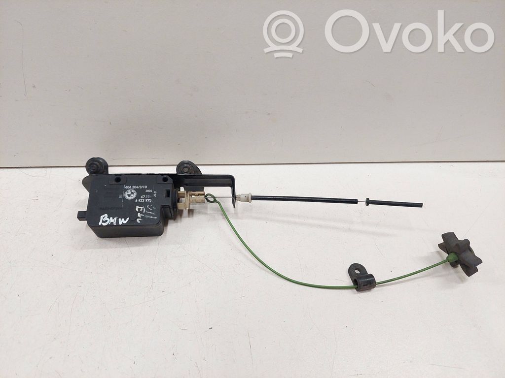 BMW 5 E60 E61 Fuel tank cap lock motor 