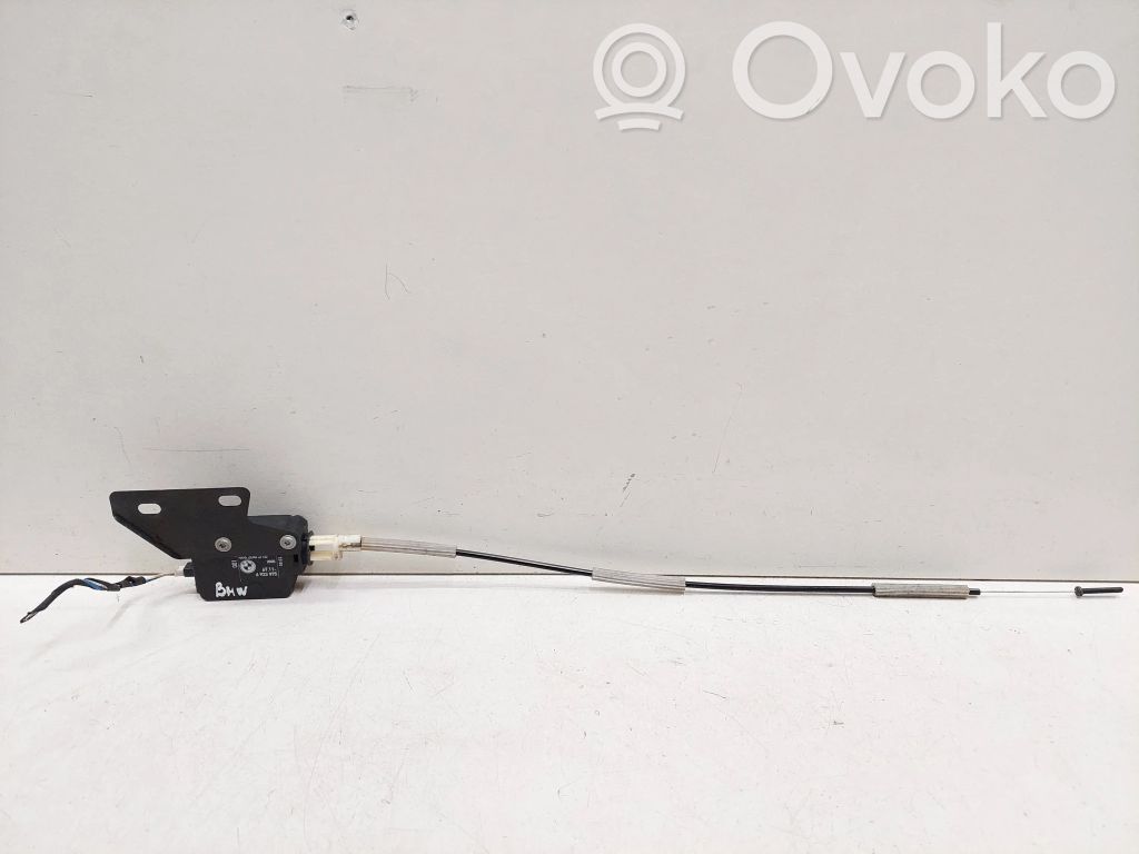 BMW 6 E63 E64 Fuel tank cap lock motor 