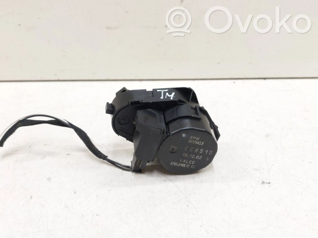 BMW X5 E53 Tuloilmaventtiilin käyttömoottori 
