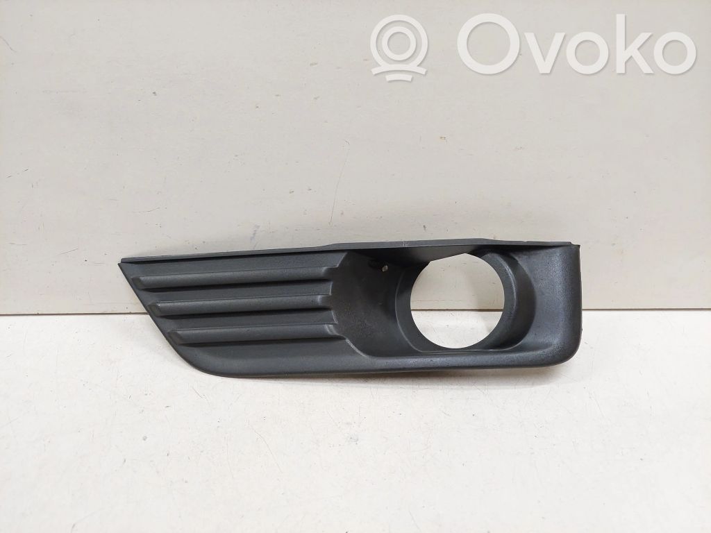 Ford Focus Front fog light trim/grill 
