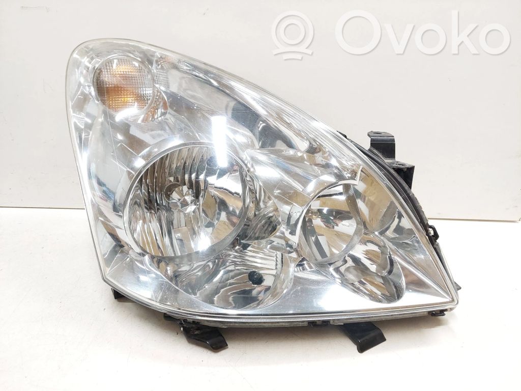 Toyota Corolla Verso E121 Headlight/headlamp 