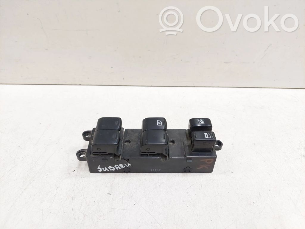Subaru Forester SH Electric window control switch 