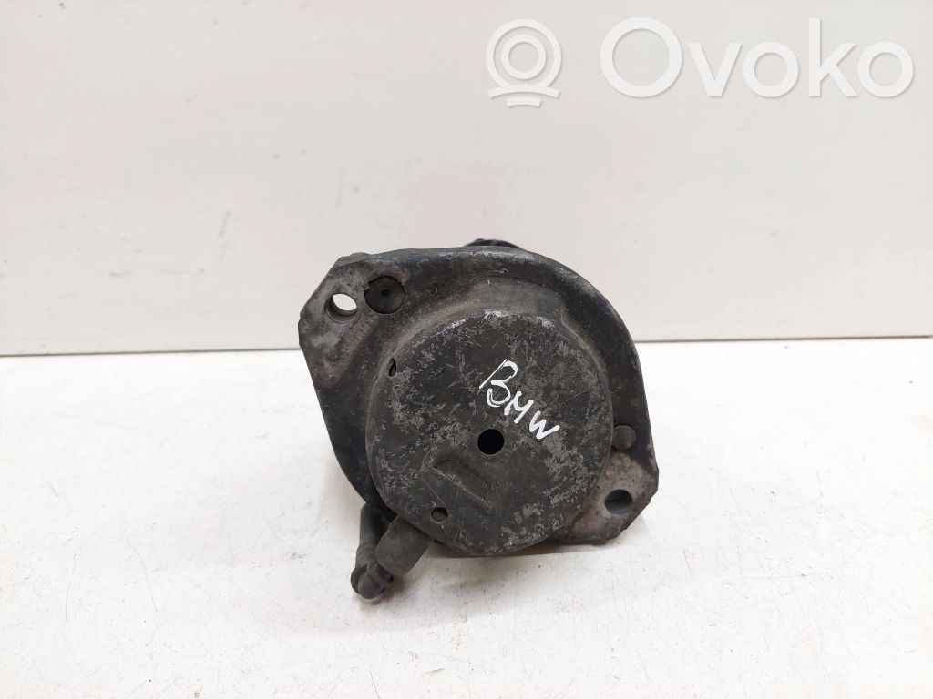 BMW 5 E60 E61 Variklio pagalvė 