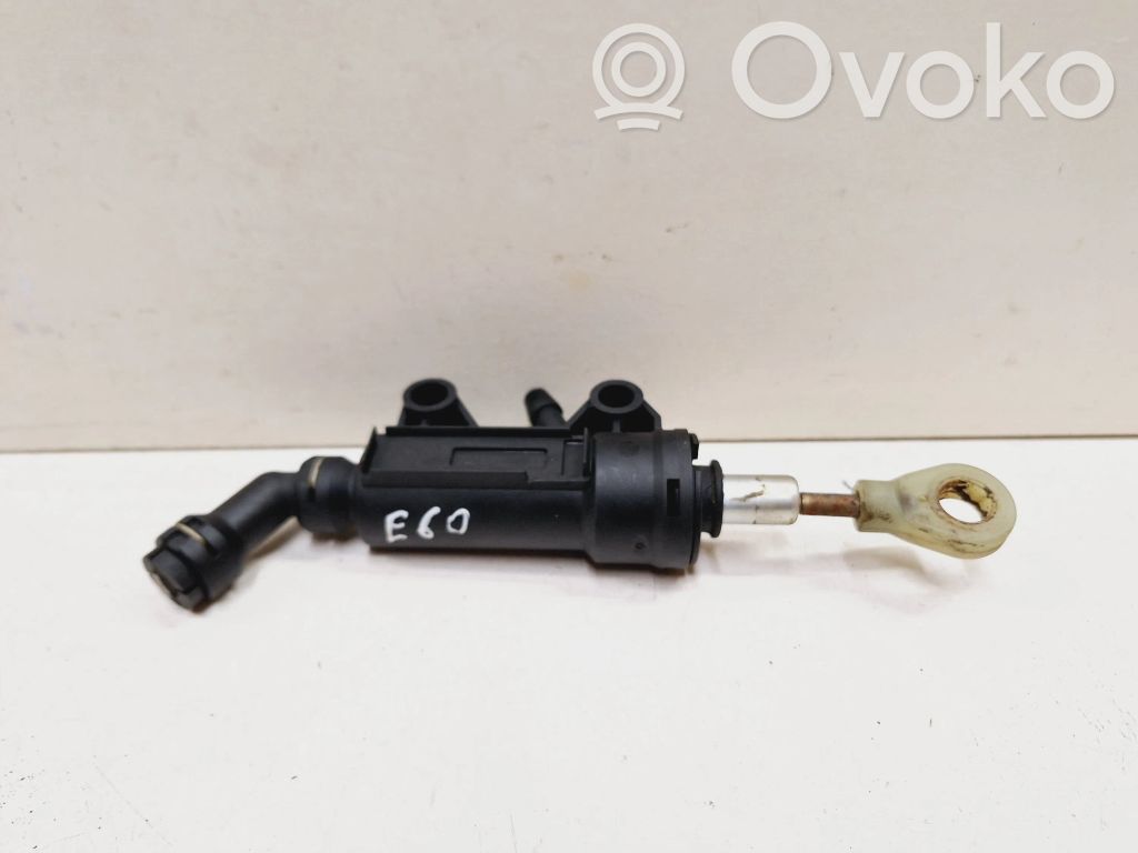 BMW 5 E60 E61 Kytkimen pääsylinteri 