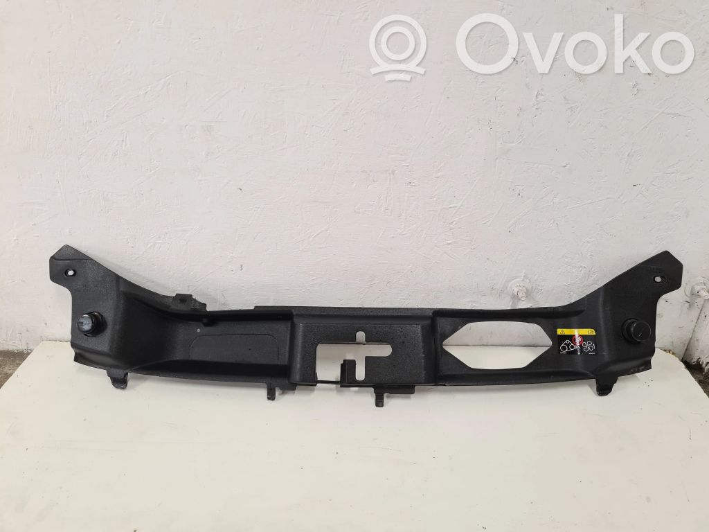 Volvo S40 Radiatoru paneļa augšējā daļa (televizors) 