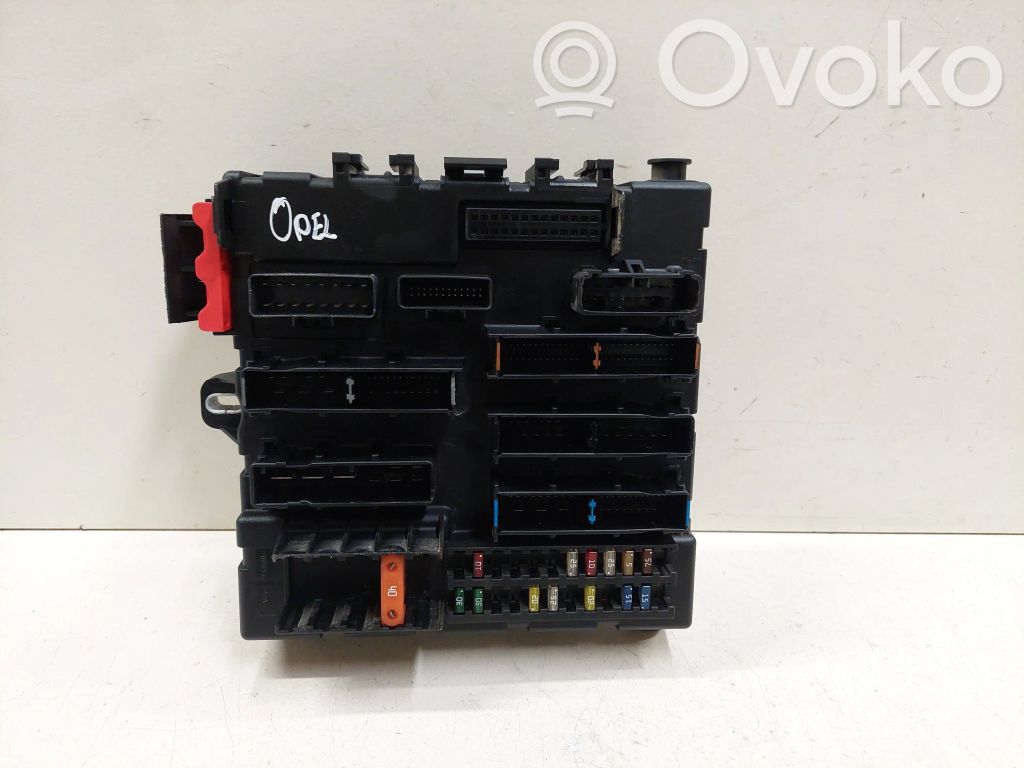 Opel Vectra C Módulo de fusible 