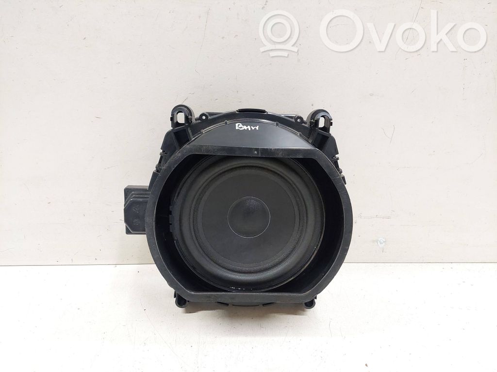 BMW X3 F25 Subwoofer 