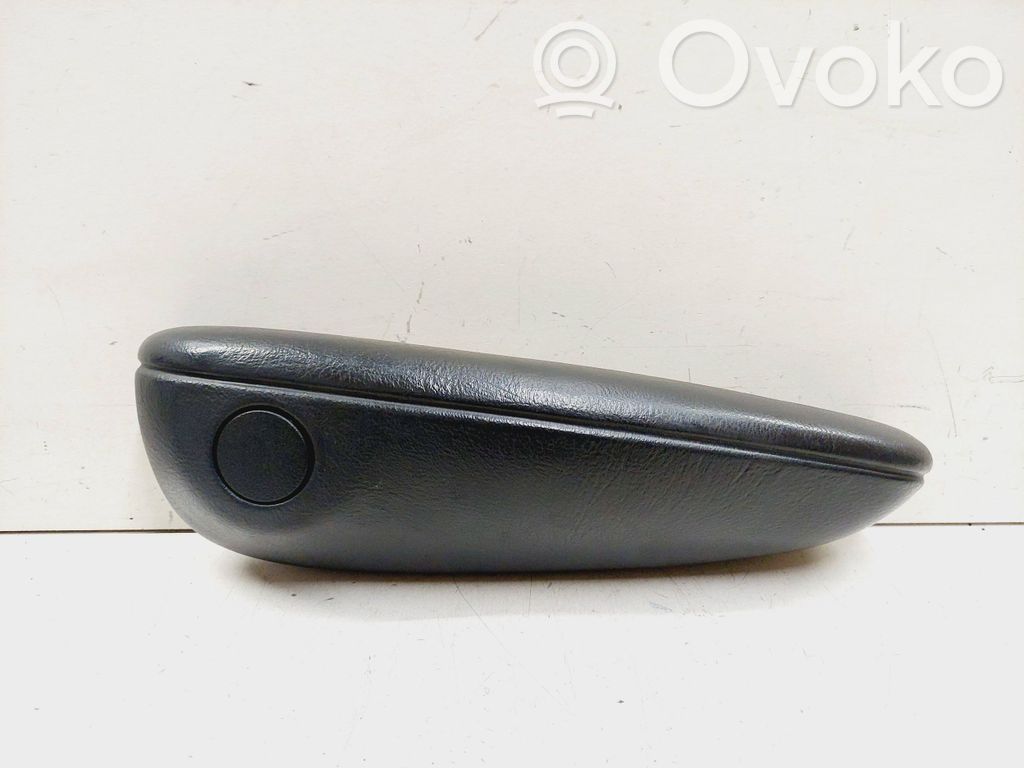 Armrest   4705609,11558