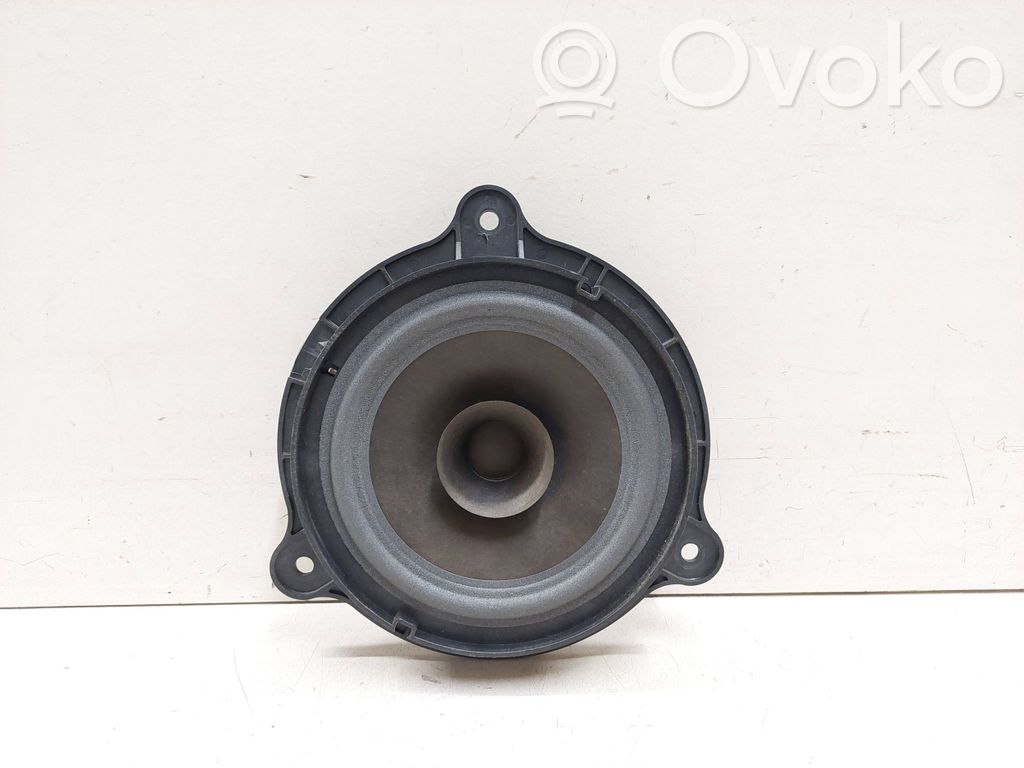 Renault Koleos I Altavoz de la puerta trasera 