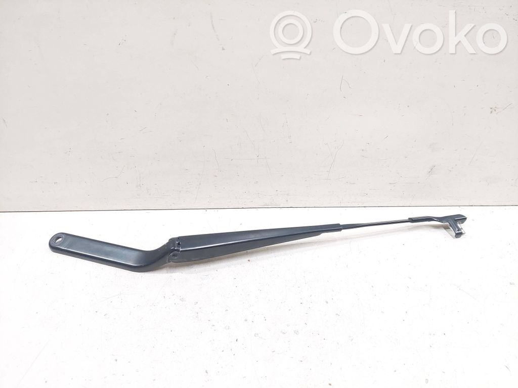 BMW X6 E71 Front wiper blade arm 