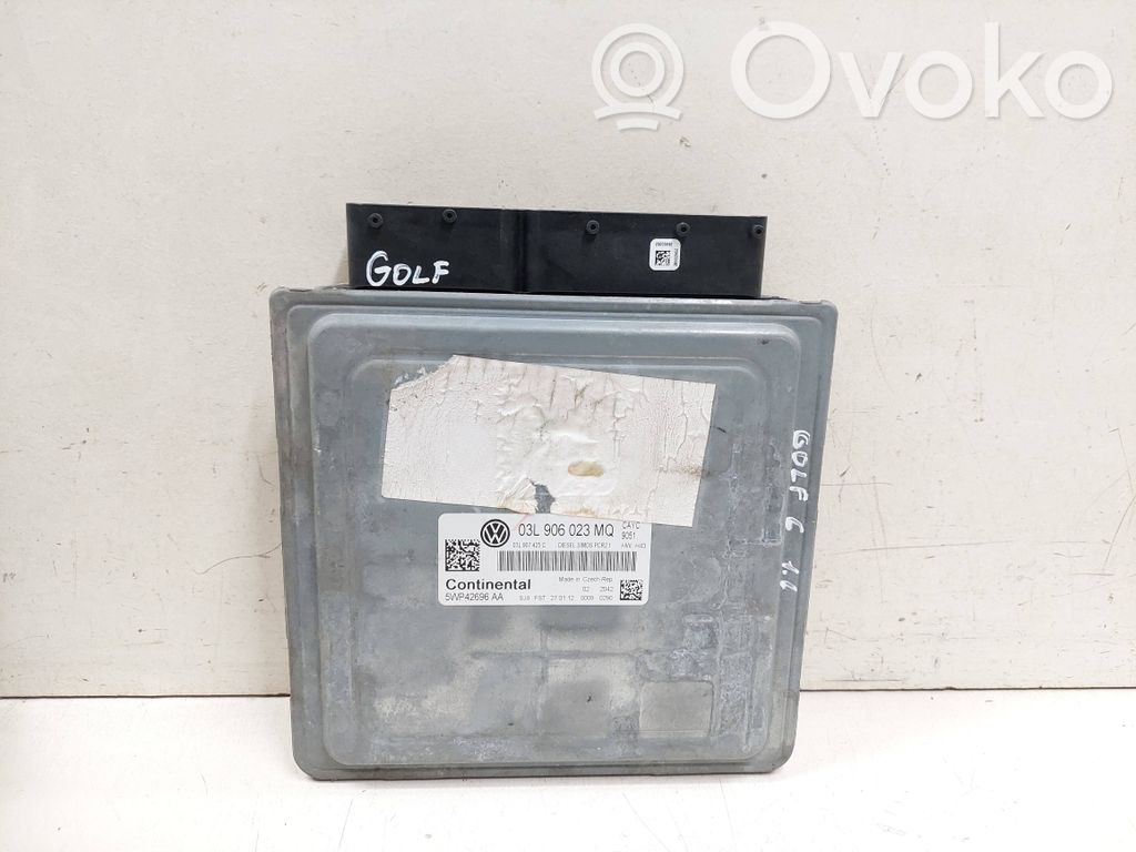 Volkswagen Golf VI Engine control unit/module 