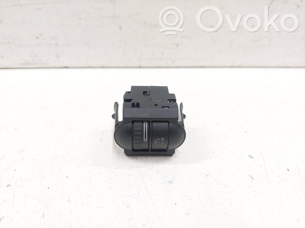 Volkswagen Golf VI Panel lighting control switch 