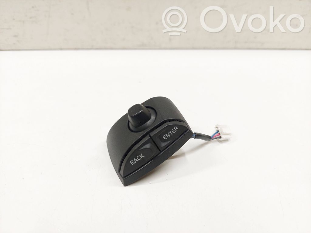 Volvo C30 Przełącznik / Przycisk kierownicy 