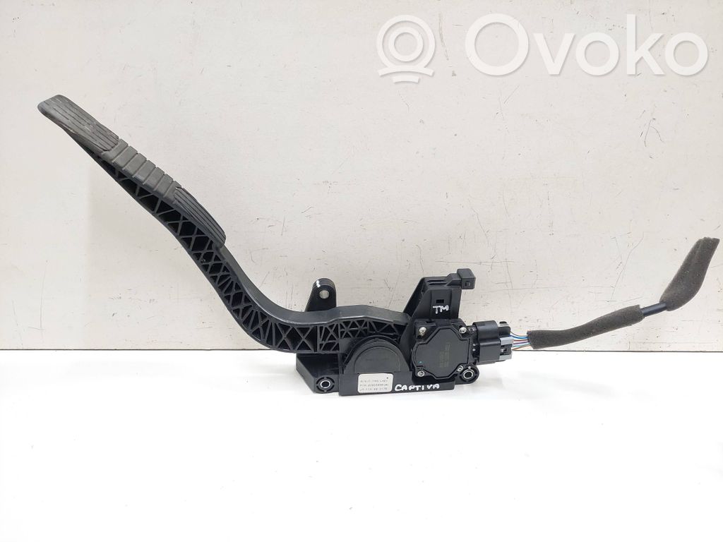 Chevrolet Captiva Pedal del acelerador 