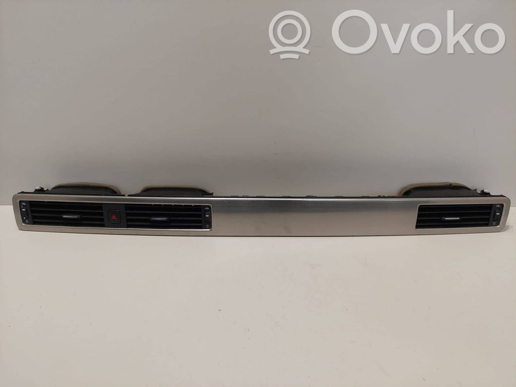 Volvo V70 Dysze / Kratki środkowego nawiewu deski rozdzielczej 