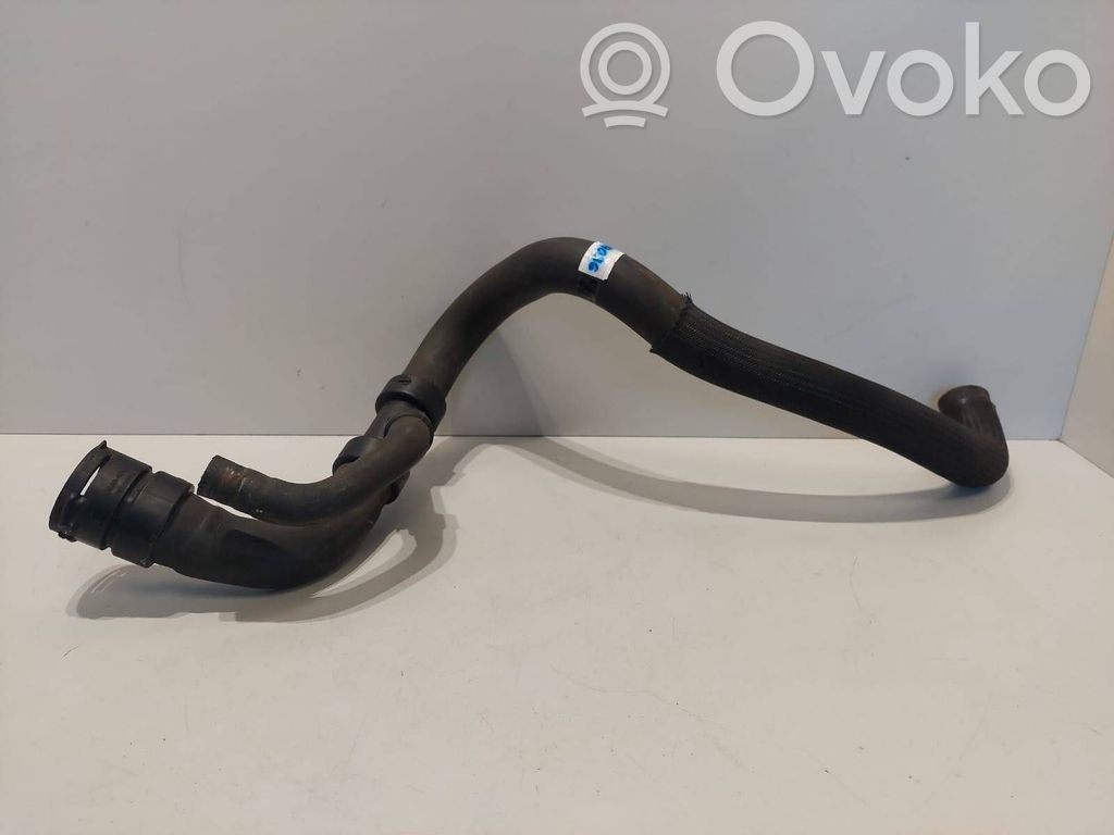 Volvo V70 Engine coolant pipe/hose 