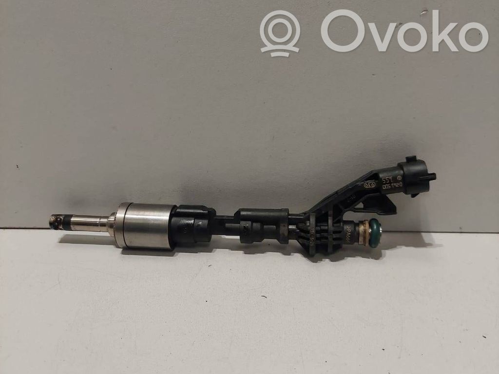 Volvo V60 Inyector de combustible 