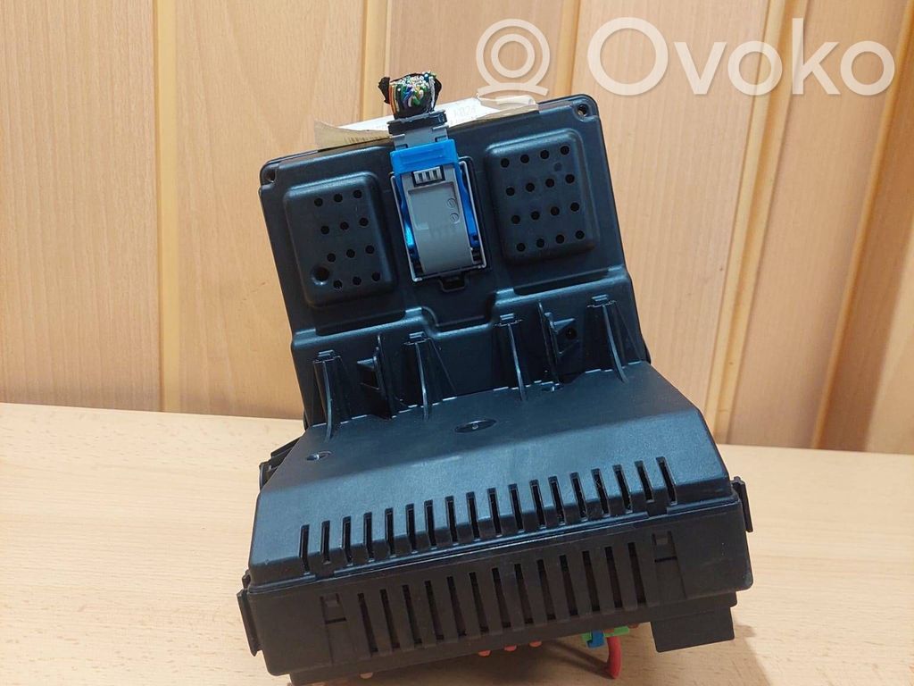 Volvo S60 Fuse module 