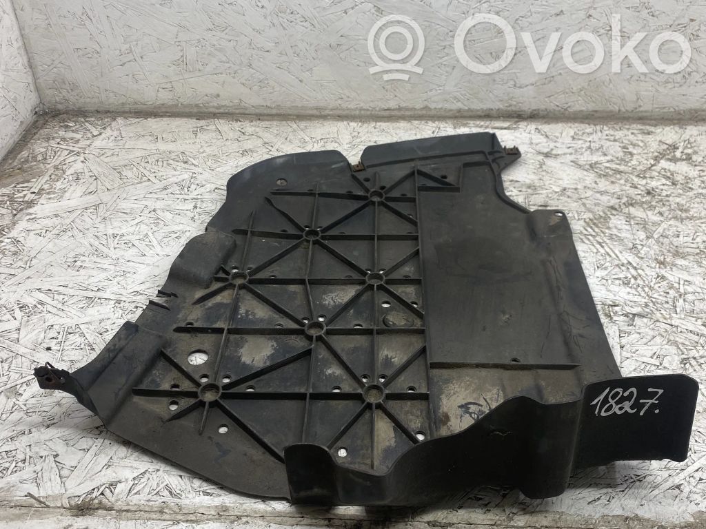 BMW 3 E90 E91 Protección inferior del depósito de combustible 