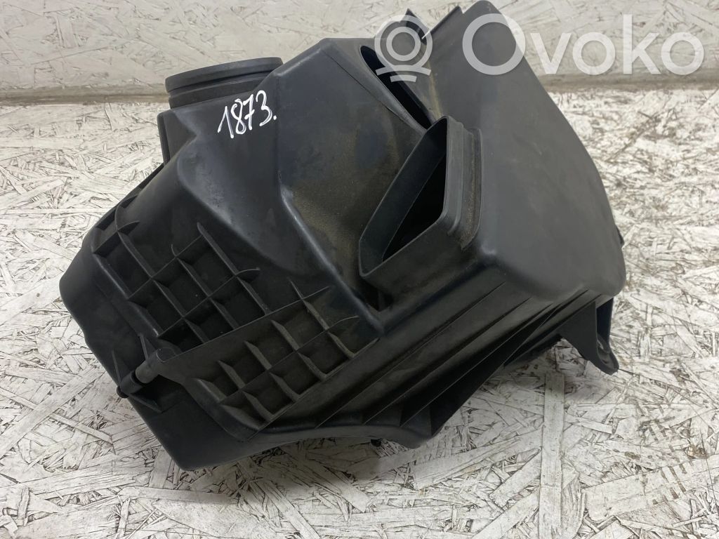 Air filter box   13717567175