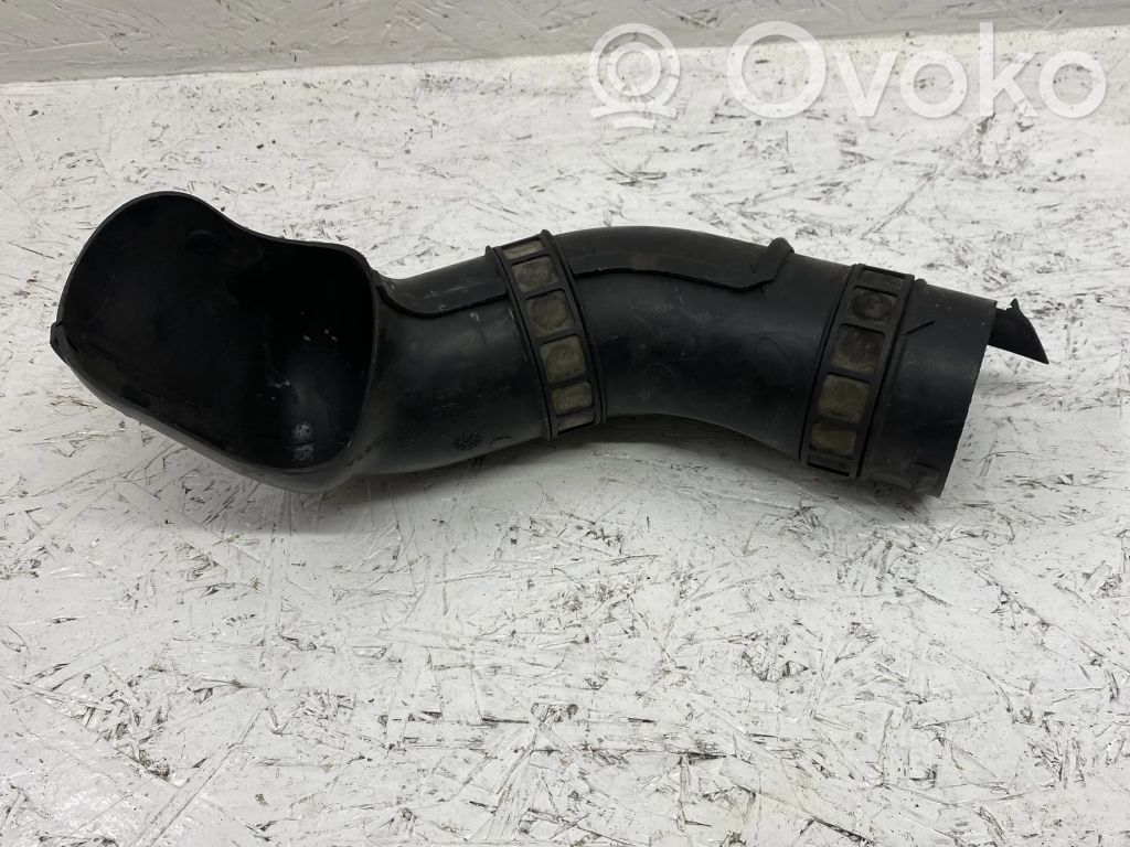 Jeep Grand Cherokee (WK) Air intake duct part 