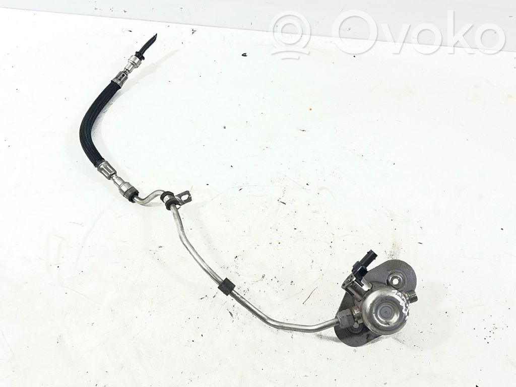 BMW 3 F30 F35 F31 Pompa wtryskowa wysokiego ciśnienia 