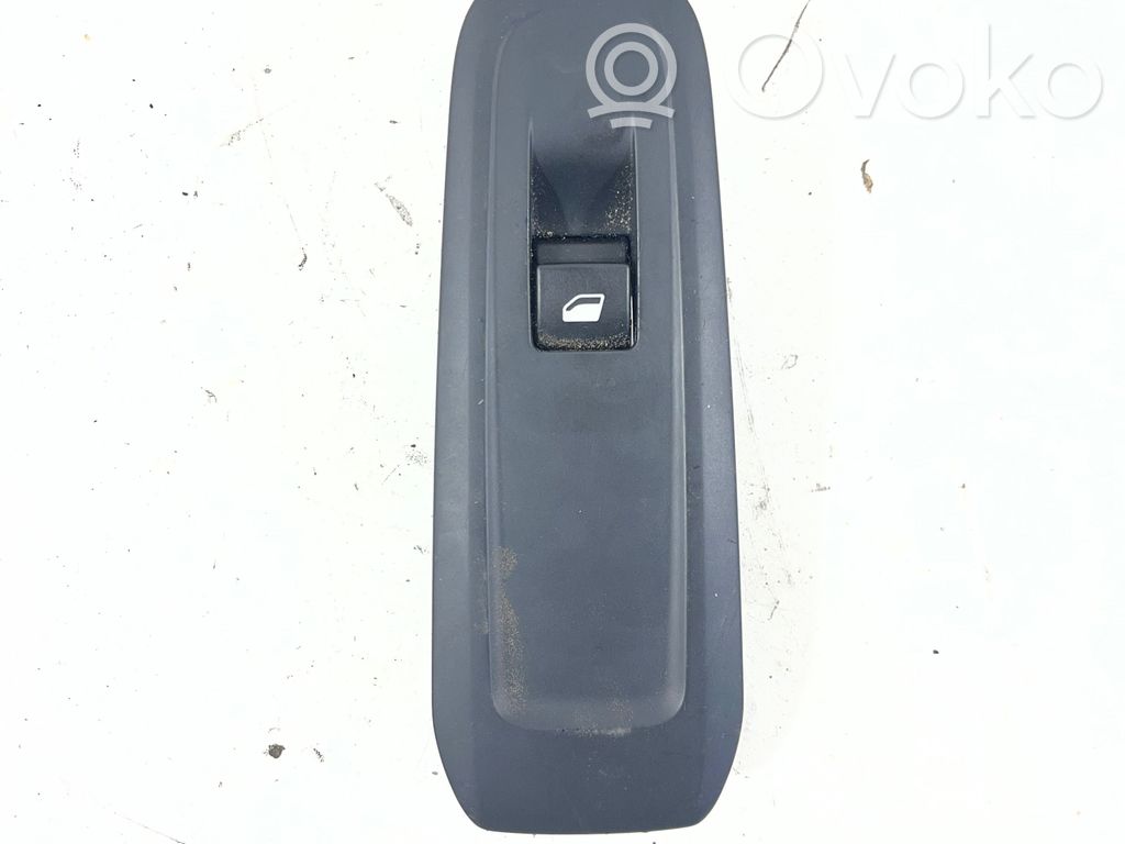 Peugeot 308 Electric window control switch 