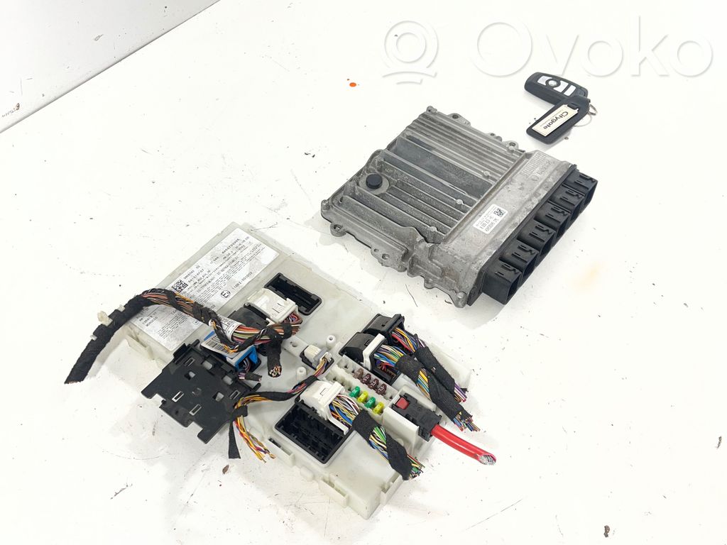 BMW 3 F30 F35 F31 Kit cu ECU motor și set închidere uși 