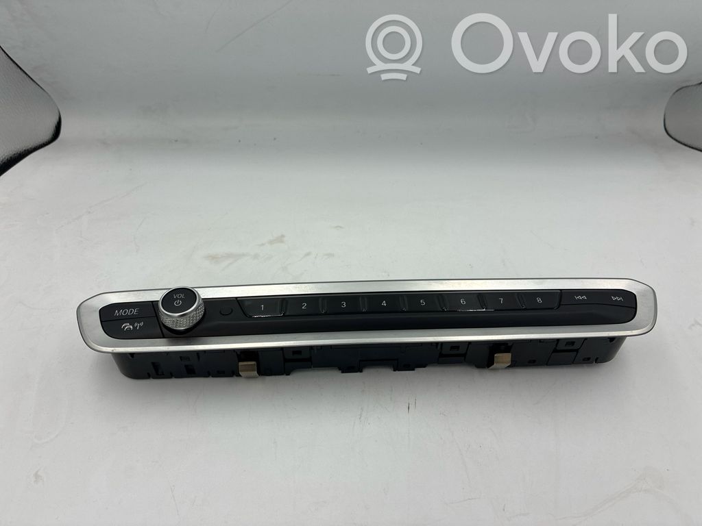 BMW X5 G05 Head unit multimedia control 