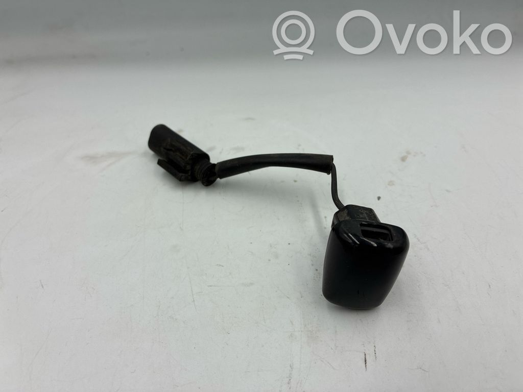 BMW 6 E63 E64 Windshield washer spray nozzle 