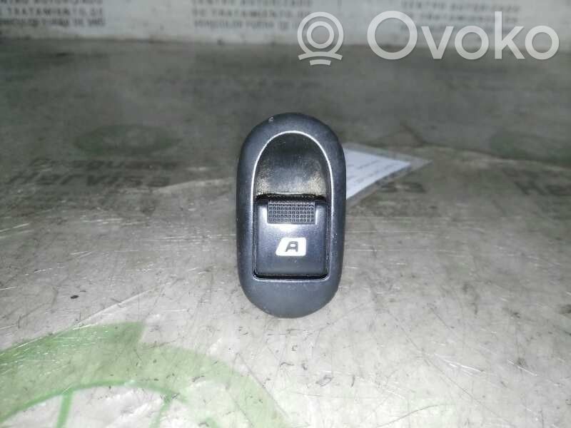 Electric window control switch   96401469XT