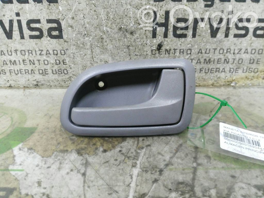 Manecilla interna puerta trasera   8262007000