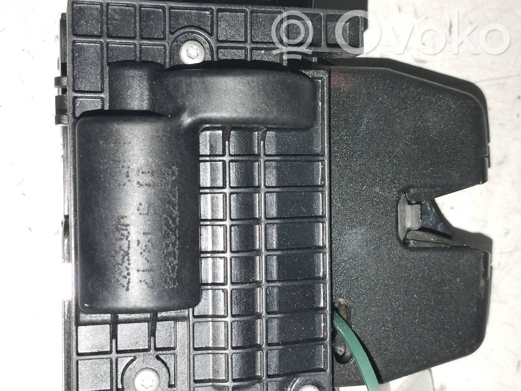 Tailgate lock latch   9151487499,9151487499