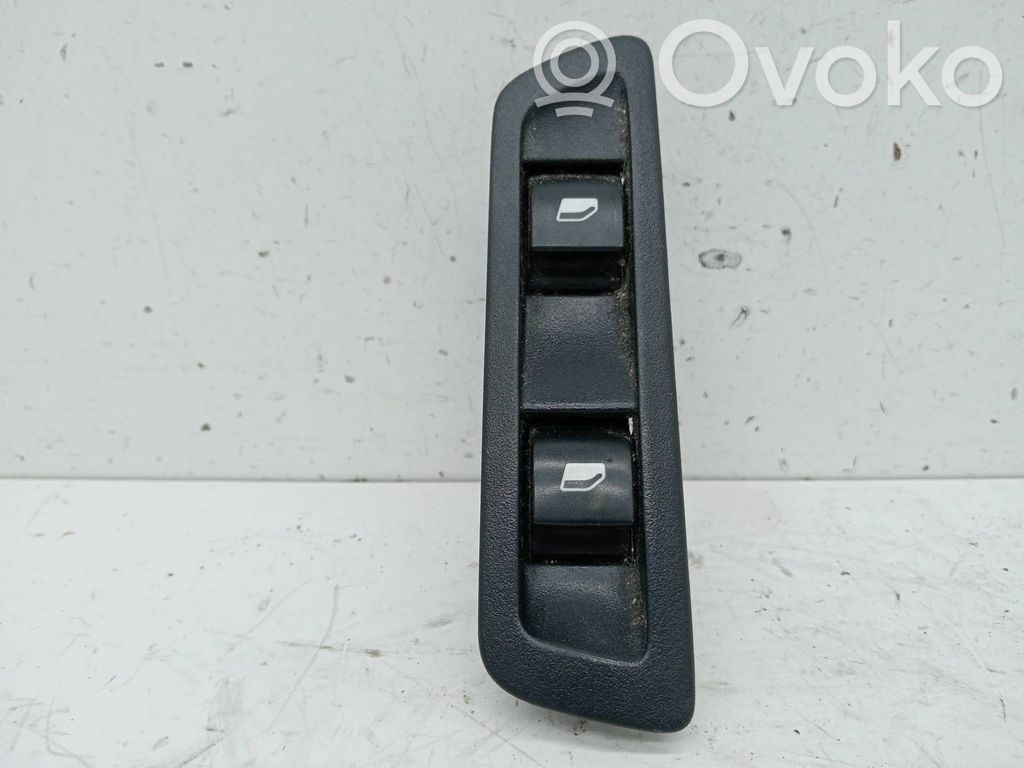Electric window control switch   9674873877