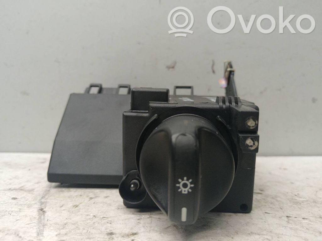 Panel lighting control switch   04055002