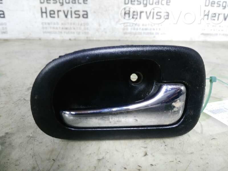 Manecilla interna puerta trasera