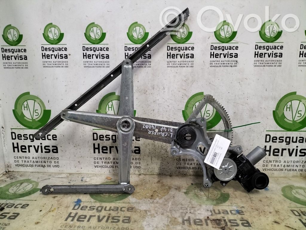 Regulador manual de la ventanilla delantera